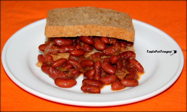 Braised Red Beans with Brown Bread2